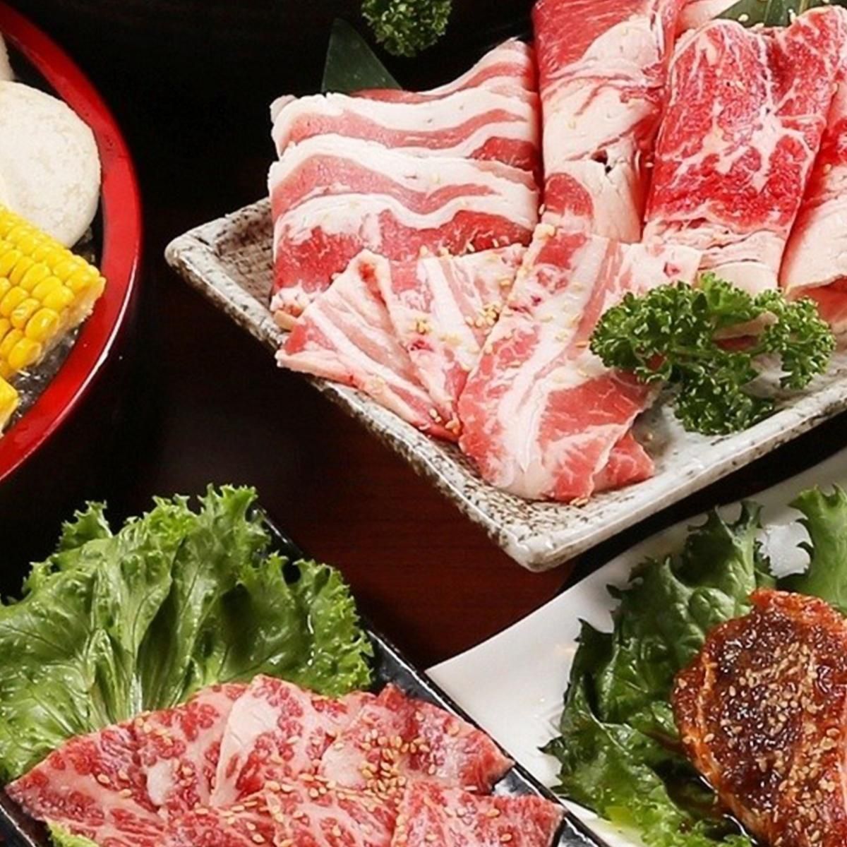 Modern Painting Japanese Buffet With Sushi Meat And Seafood foo8 canvas print